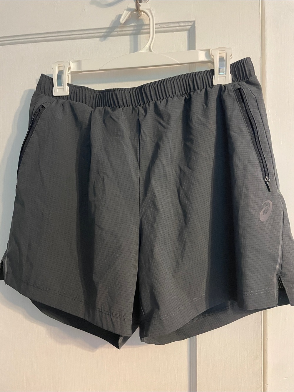 Asics Men's Athletic Shorts in Charcoal Gray